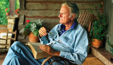 Billy Graham Daily Devotional for Today 24 July 2024