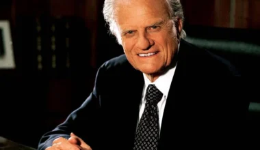 Billy Graham Daily Devotional 7 August 2024: The Mind of Christ